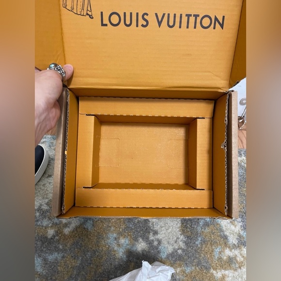 EUC Size Small Louis Vuitton Signature Paper Packaging Box 12”X 8.75” X 6” - Picture 3 of 7